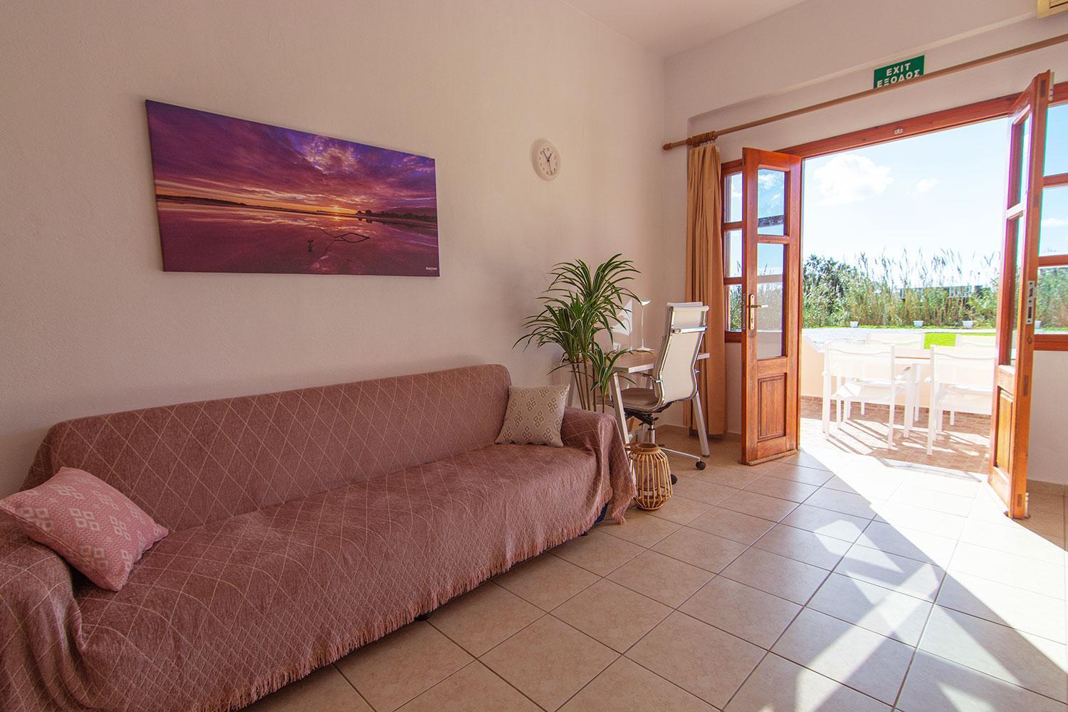 Liviko Beach Apartments - Only Adults فراكوكاستيلو المظهر الخارجي الصورة
