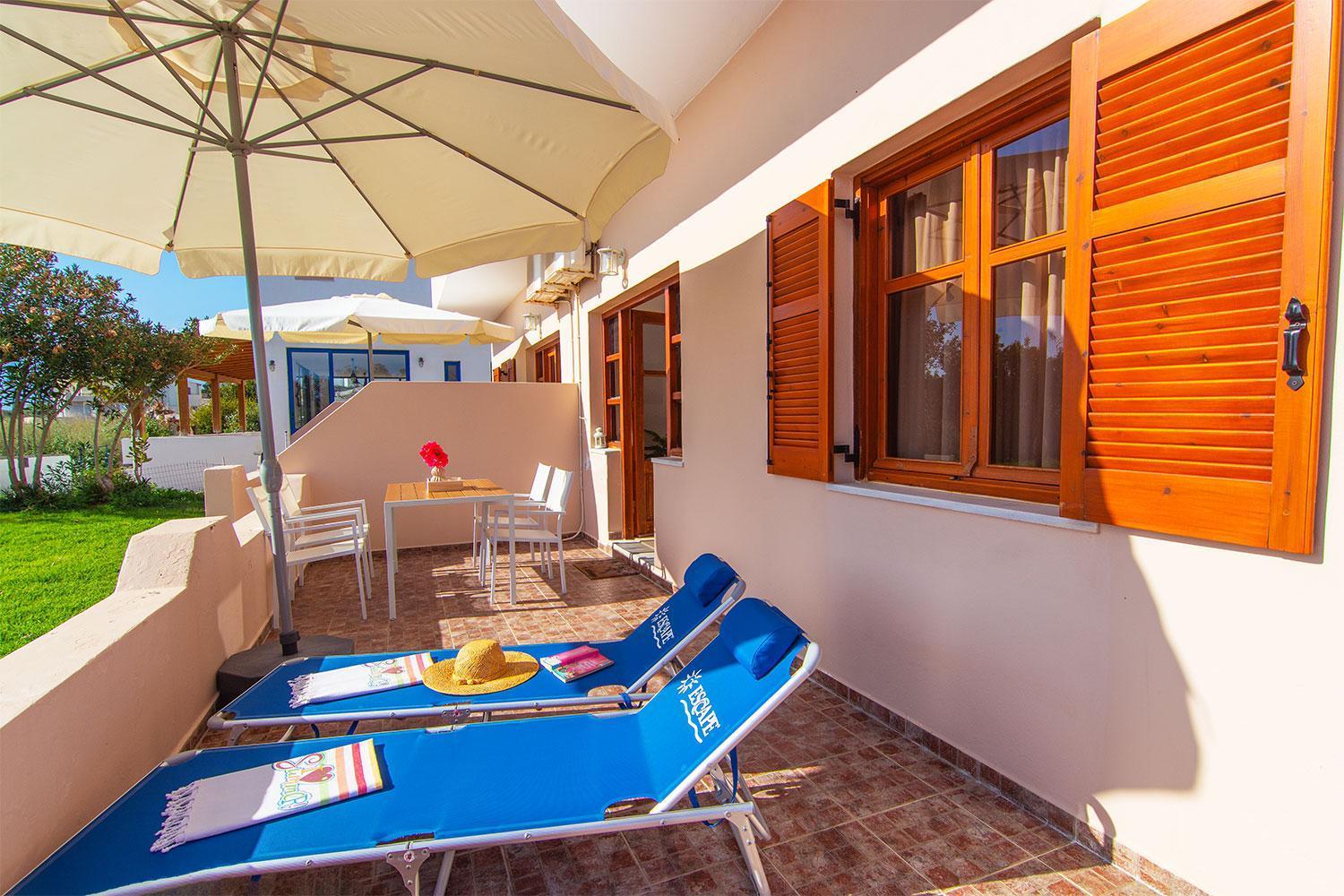 Liviko Beach Apartments - Only Adults فراكوكاستيلو المظهر الخارجي الصورة